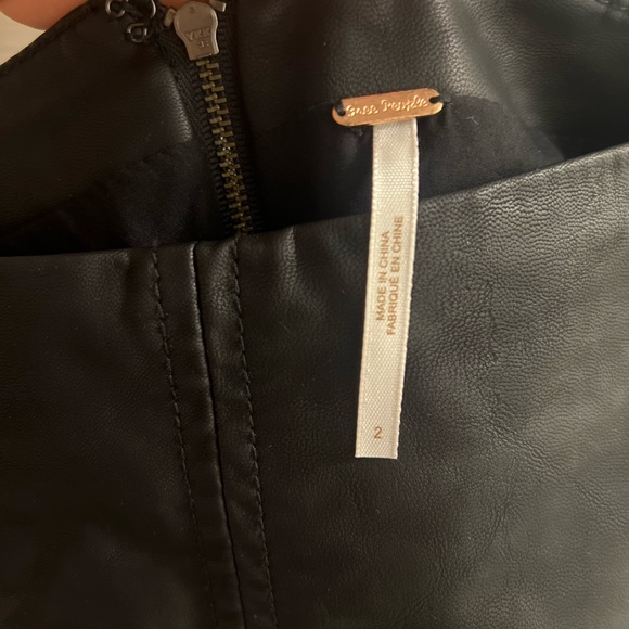 Free People Modern Femme Faux Leather Mini Skirt - Black - Size 2 - Picture 5 of 5